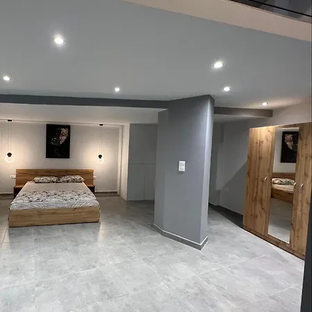 Thisio Luxury Apartment, 10 Mins Walk To Acropolis Apartment *