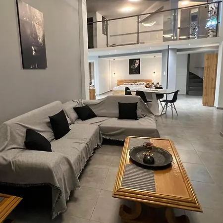 Thisio Luxury Apartment, 10 Mins Walk To Acropolis Apartment Athens