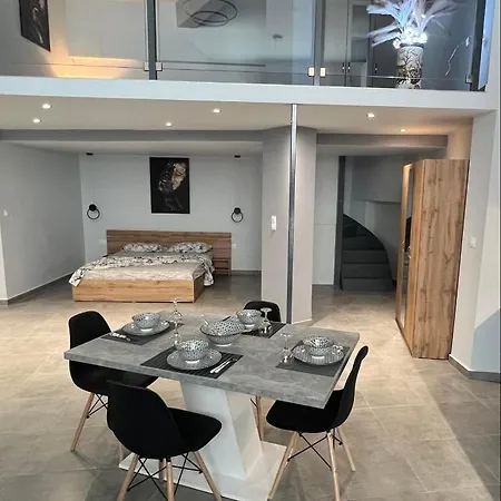 Thisio Luxury Apartment, 10 Mins Walk To Acropolis Apartment *